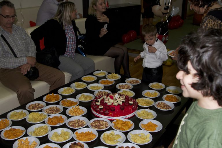 6 yil kutlamalari 1
